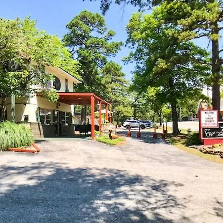 Suite Dreams 101 - Tradewinds Eureka Springs Bagian luar foto