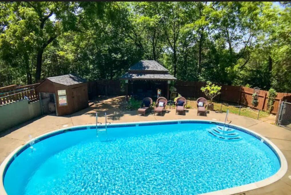 Suite Dreams 101 - Tradewinds Eureka Springs Bagian luar foto