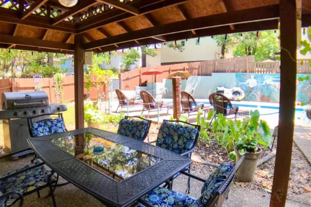 Suite Dreams 101 - Tradewinds Eureka Springs Bagian luar foto